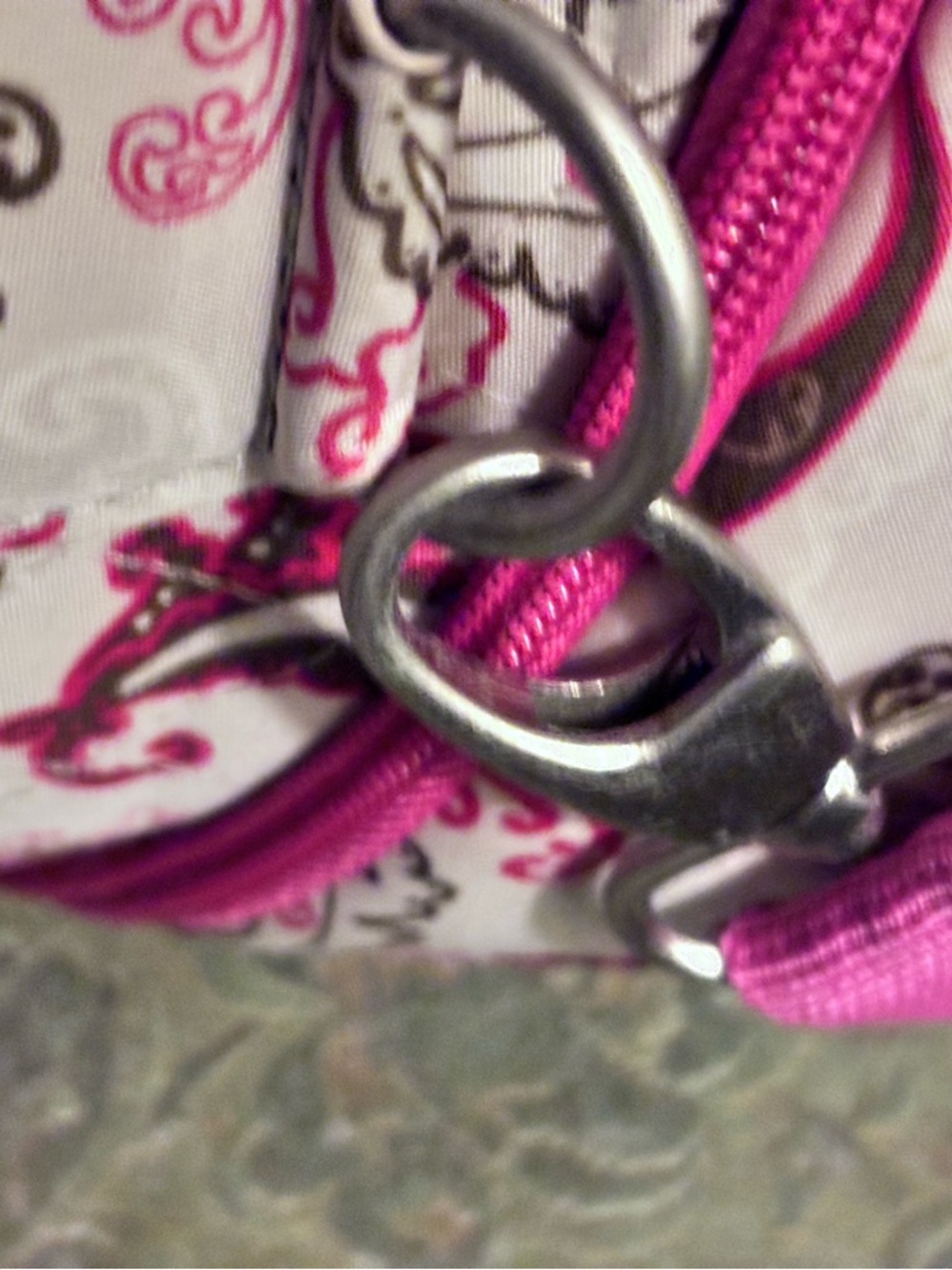 Travelon Pink and Brown Paisley Travel Toiletries Bag with Padded Shoulder Strap - Picture 7 of 11
